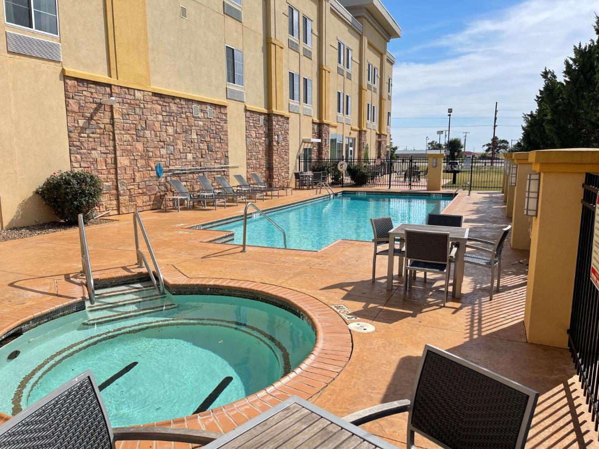 La Quinta By Wyndham Elk City Eksteriør billede
