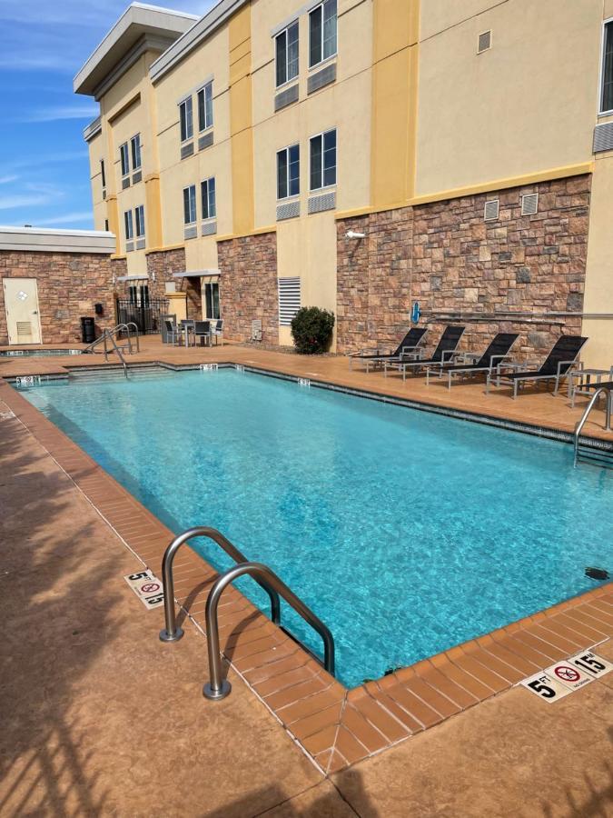 La Quinta By Wyndham Elk City Eksteriør billede