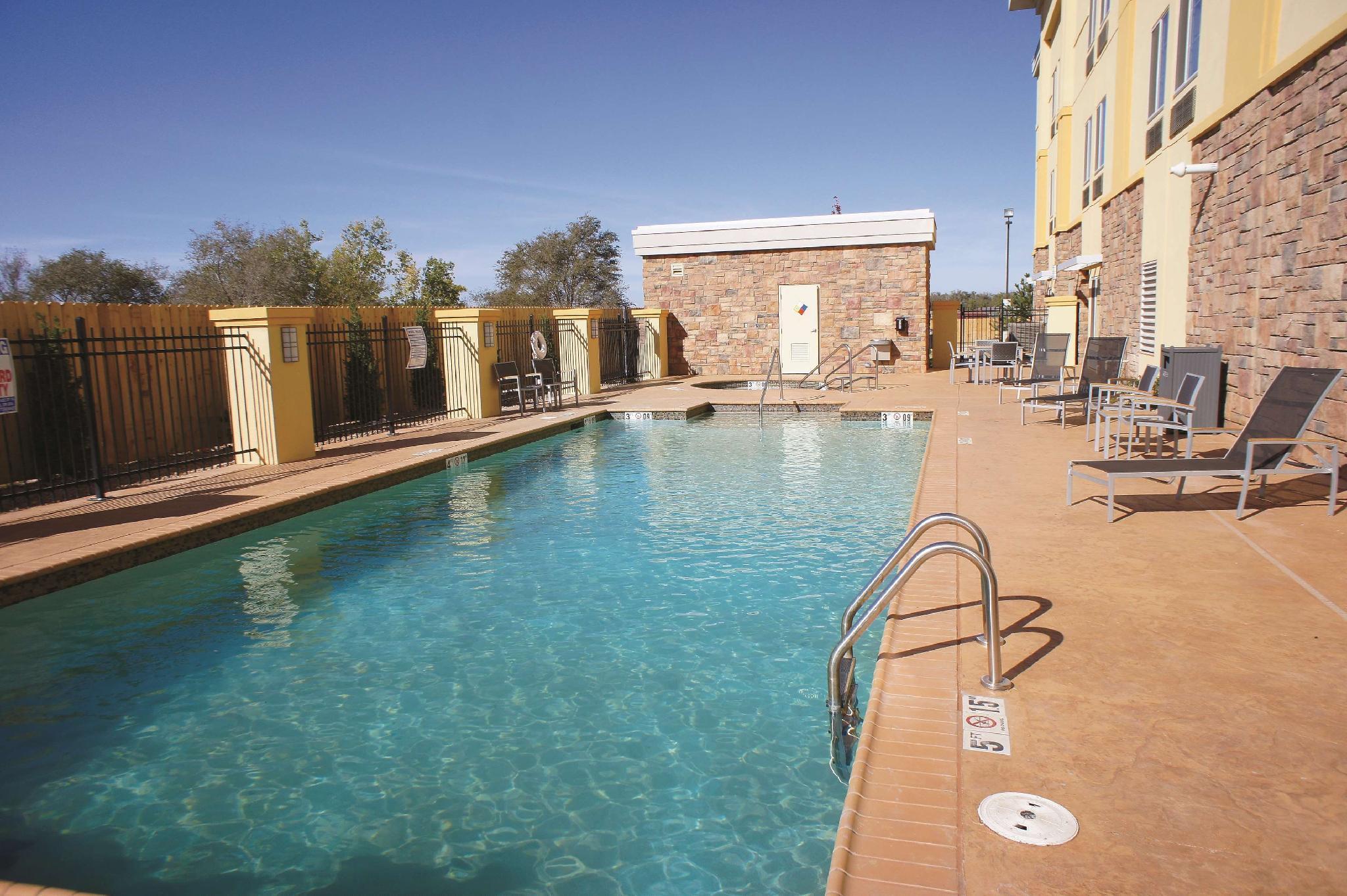 La Quinta By Wyndham Elk City Eksteriør billede